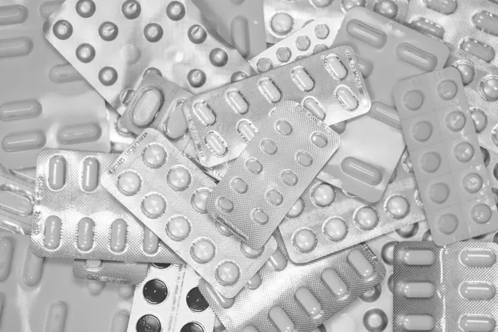 Pharmaceutical blister packs