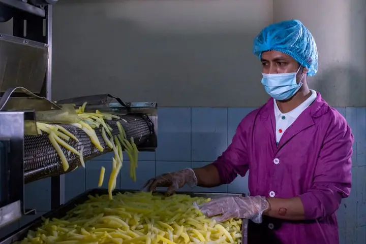 Snack production line quality check